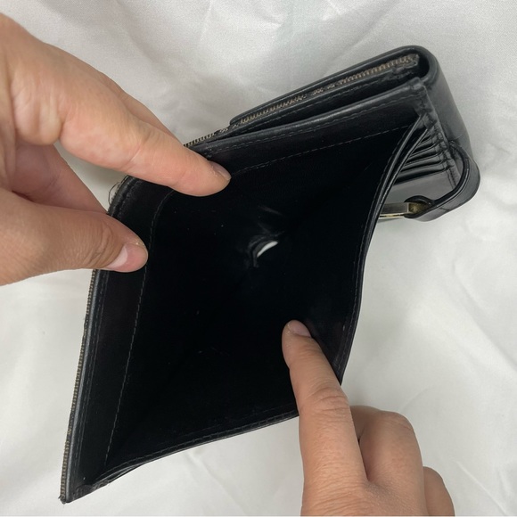 Gucci Jackie GG Canvas Compact Wallet - Picture 16 of 16